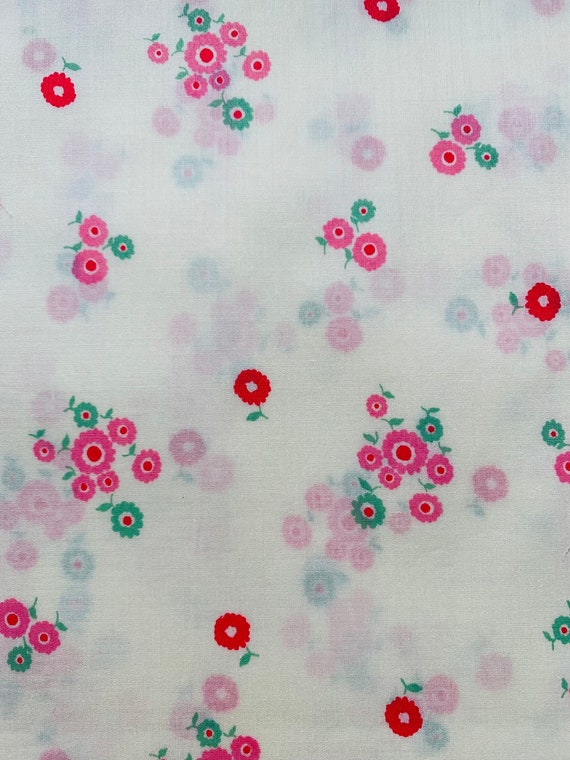 Liberty Tana Lawn ‘Unnamed’ Cream, Pink and Green fabric 13 x 9” Patchwork Craft