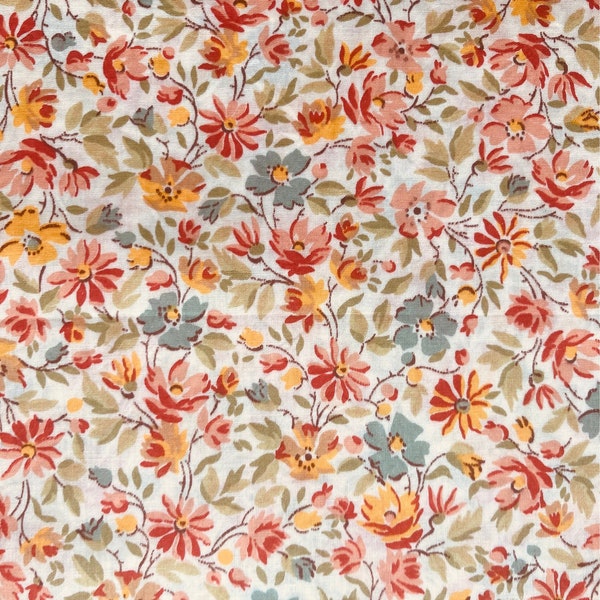 Un coloris rare dans ce magnifique tissu Liberty Tana Lawn Orange et Vert vintage 'Imivia' 17 x 10".