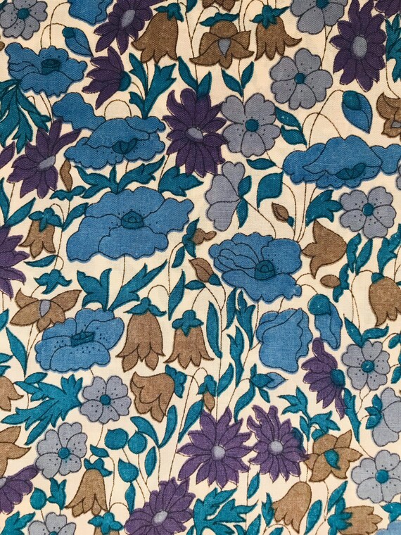Liberty Tana Lawn Vintage ‘Poppy and Daisy’ Blue 13”x 9” fabric.