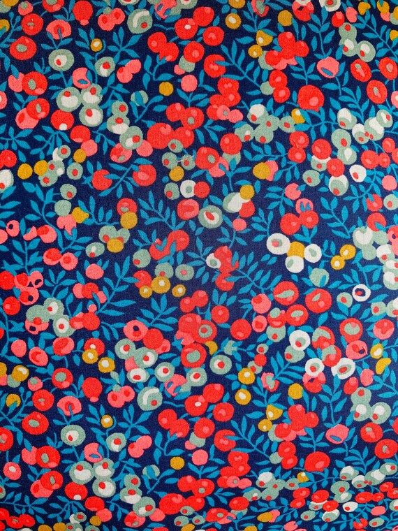 Discontinued Red and Blue Wiltshire Berry Liberty Tana Lawn 13”x 9”
