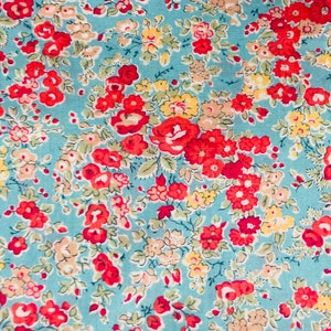 Liberty Tana Lawn Vintage 40 x 50cm fabric Red and Blue ‘Tatum’