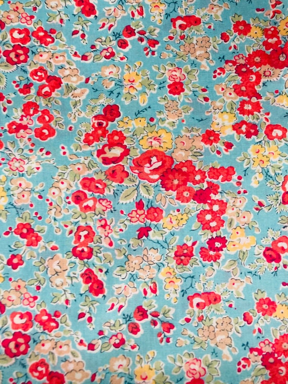 Liberty Tana Lawn Vintage 40 x 50cm fabric Red and Blue ‘Tatum’
