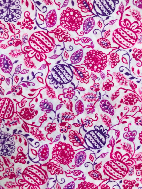 Liberty Tana Lawn 13”x 9” Pink vintage fabric, Eri. Super fabric for making a face mask with.