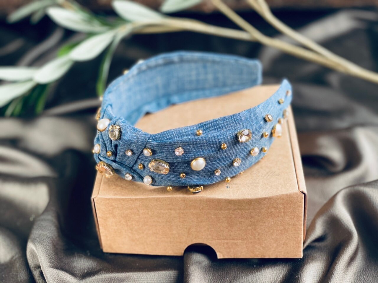 DENIM RECTANGLE CRYSTAL KNOTTED HEADBAND Amazon.com : Cuizhiyu 3Pack Denim Knot Headband Knotted Wide  main image 3