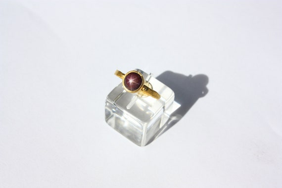 22karat solid gold ring with Ruby star gemstone Handcrafted