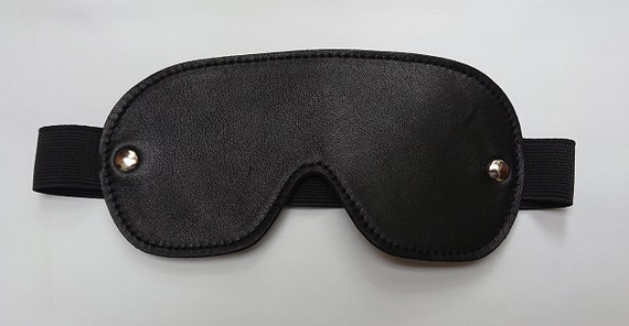 What Makes A Good Blindfold? – Revised