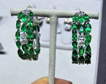 50% OFF Liquidation Clearance! Accepting Best Offers! NWT 50,000 Rare Gorgeous 18KT Gold Fancy Glittering 20CT Emerald Diamond Hoop Earrings