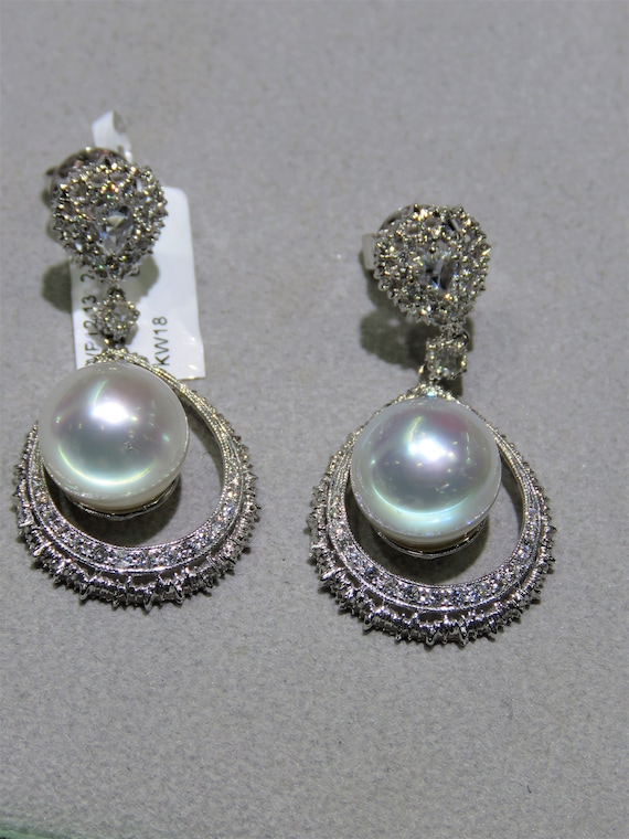 Special Liquidation Clearance! NWT 25,000 18KT Gold Rare Fancy Chandelier Diamond Draped Drop Earrings