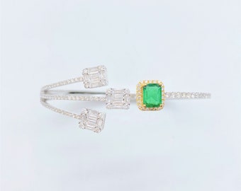 50% korting op noodopruiming liquidatie!! Beste voorstellen accepteren!! NWT 16.399 Zeldzame 18KT Goud Fancy Cut Emerald Diamond Cuff Bangle Armband