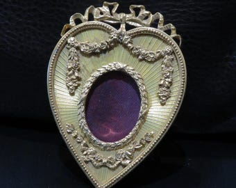 50% Liquidation Clearance!! 750 Rare Estate Gold Enamel 24CT Gold Plate England Heart Miniature Photo Frame