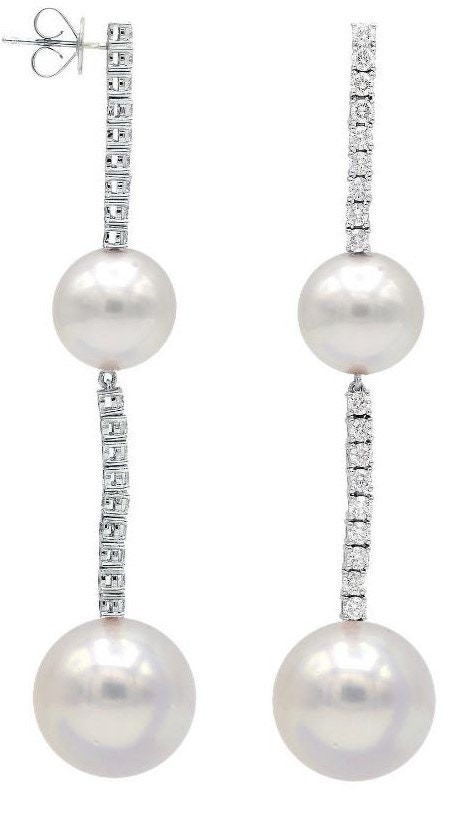 60% OFF Liquidation Clearance! Accepting Best Offers!! NWT 18,000 Rare 18KT Gold Fancy Large South Sea Pearl 2.30CT Diamond Dangle Earrings