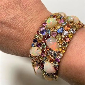 60% Off Special Liquidation Clearance!! Accepting Best Offers!! NWT 65,000 Rare 18KT Gold 118CT Large Opal Rainbow and Bangle Bracelet
