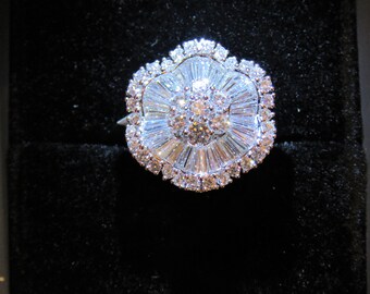 50% OFF Last Call Sample Liquidation Clearance!! Accepting Best Offers! NWT 23,000 Rare 18KT Gold Gorgeous Fancy Large Flower Diamond Ring