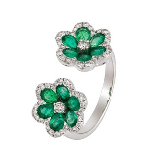 40 % RABATT på sista köpet av prover!! Vi tar emot de bästa erbjudandena! NWT 4 750 sällsynt 18KT guldring med vacker stor dubbel smaragdblomma och diamant