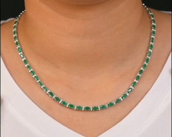 50% Off Liquidation Clearance!! Accepting Best Offers!! NWT 17,500 Rare Gorgeous Important 18KT Gold 10CT Emerald Diamond Strand Necklace