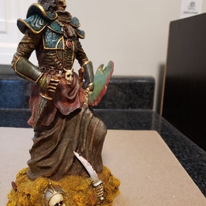 Myths And Legends Handbemalte Ritter Skelett Statue Neu