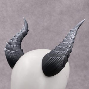 Demonic Dragon Horns - Hand-Painted Horns for Fantasy & LARP Cosplay