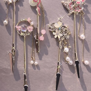 Floral Long Nail Helper & ATM Card Clip.tools Blush Blossom Collection Handmade floral long-nail helpers designed to make everyday tasks