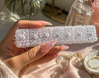 Estuche organizador semanal para pastillas con pedrería – Caja de almacenamiento de viaje con diamantes de imitación, lindo soporte para medicamentos, organizador de joyas, regalo para ella, estuche brillante
