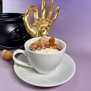 Crystal Teacup Candle Orange – Carnelian Sunstone Moonstone – Honey & Propolis Scent – Witchy Decor Gift – Spiritual Boho Altar Candle