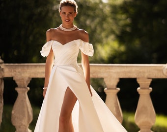 Classic Simple Minimalist Plain Off the shoulder Sleeveless Pleated Bodice Sweetheart neckline A-line Slit skirt Wedding Dress Bridal Gown