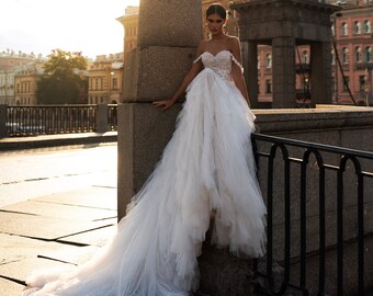 Stunning couture Beach Off the shoulder Pearl Sequin Delicate flower decorated pleated bodice A-line  Cathedral train Tulle Wedding dress