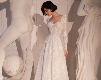 Beautiful Romantic Lace Long sleeve Sweetheart neckline Short Train A-line wedding dress Bridal Gown