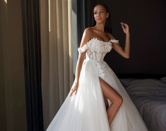 Romantic Light Lace Off the shoulder Short sleeve Corset Boat neckline A-line Slit skirt Sweep train Tulle Wedding dress Bridal gown