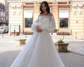 Luxurious Long Puffy Removable sleeves Guipure corset embroidered with sequin and beads V-back fluffy skirt train A-line wedding dress