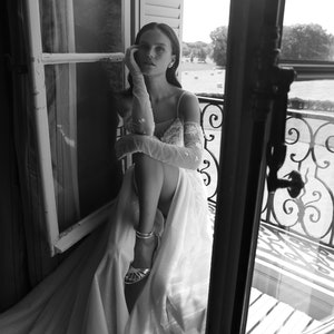 Elegant Sleeveless Thin spaghetti straps Removable Long gloves V-neckline Open back Side cutouts A-line slit skirt Glitter Wedding dress image 6
