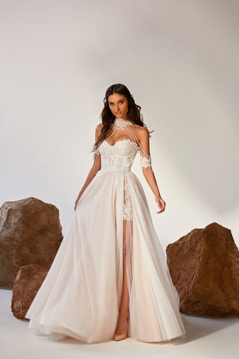 Light unusual Corset Sleeveless Lace Split skirt Removable accessories Sequin A-line court train wedding dress image 1