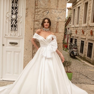 Classic Pleated off the shoulder Bow belt Lace up back A-line Chapel train Plain Satin wedding dress Bridal gown image 3