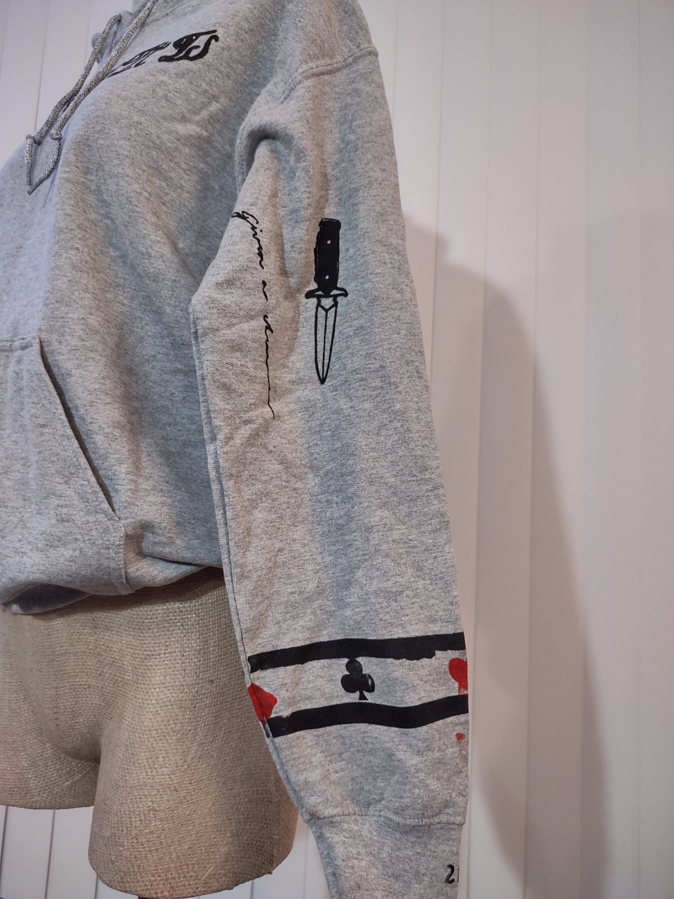 Louis Tomlinson Tattoo Sweatshirt - Etsy Louis Tomlinson Tattoo Sweatshirt - Etsy