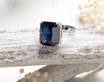Anillo de Zafiro azul índigo,  Regalo Para Ella Anillo de Aniversario. Magnífico zafiro creado en  laboratorio zafiro