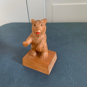 Vintage carved bear figurine of wood, Vintage carved statue Swiss Black Forest bear