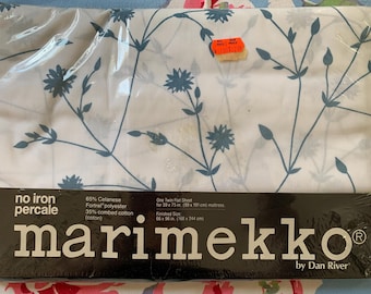 Vintage Marimekko twin flat sheet 39 x 75, NOS Marimekko by Dan River Winter Evening