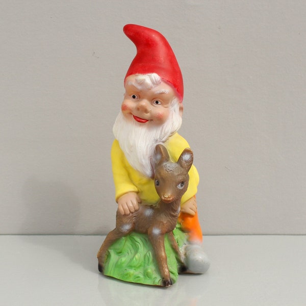 Vintage Gartenzwerg / Gnom mit RehGerman Garden Gnomes, Gartenfigur, Dekoration, Zwerg, Wichtel, Rehkitz, Dwarfs