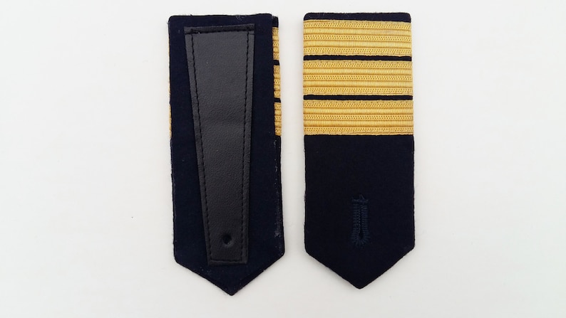 rank Pair of shoulder flaps of the Bundesmarine corvette captain gold tressen navy