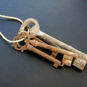 Schlüssel alt antik shabby schlüsselbund - .de