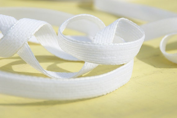 white velvet ribbon vintage 15 mm, white, velvet, ribbon, oblique tape,  trim, bow, white trim