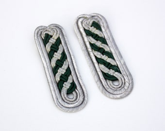 old shoulder braid, shoulder pieces, silver soutache, shoulder boards, epaulettes, uniform, Germany Schleßswig-Holstein