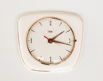 horloge murale en céramique blanche / horloge de cuisine Mid-Century, années 50, poterie allemande, horloge murale blanche