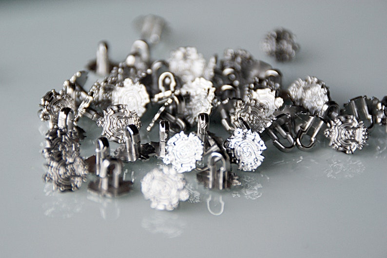 decorative buttons loops royal silver mixed lot of very small buttons with coat of arms 25 pieces decoration eyelets costumes sewing accessories