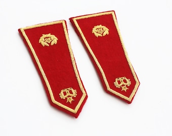 Epaulettes, red, gold, shoulder flaps, uniform accessories, military, royal, crown, boullion embroidery, hand embroidered