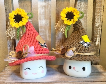 Marshmallow mug hat : sunflower scarecrow