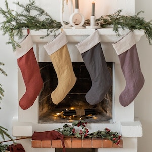 Linnen kerstsokken. Geen afval. Boerderijdecoraties. Kerstcadeau