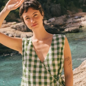 Top avvolgente in lino BLANCA. Canotta in lino. Top in lino per donna.