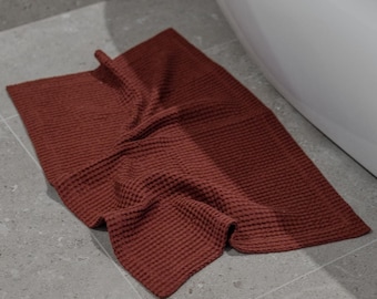 Linen bath mat. Linen waffle fabric