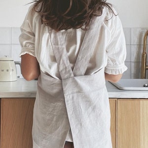 Japanese linen apron. Cute apron with pockets