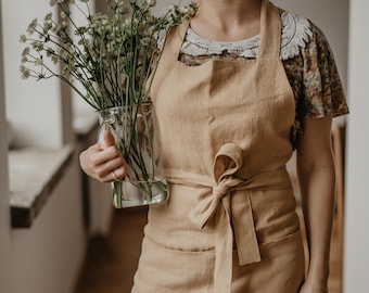 Linen apron in selection of colors. Custom apron with ties.